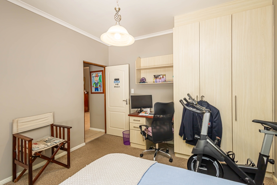 3 Bedroom Property for Sale in Country Club Western Cape